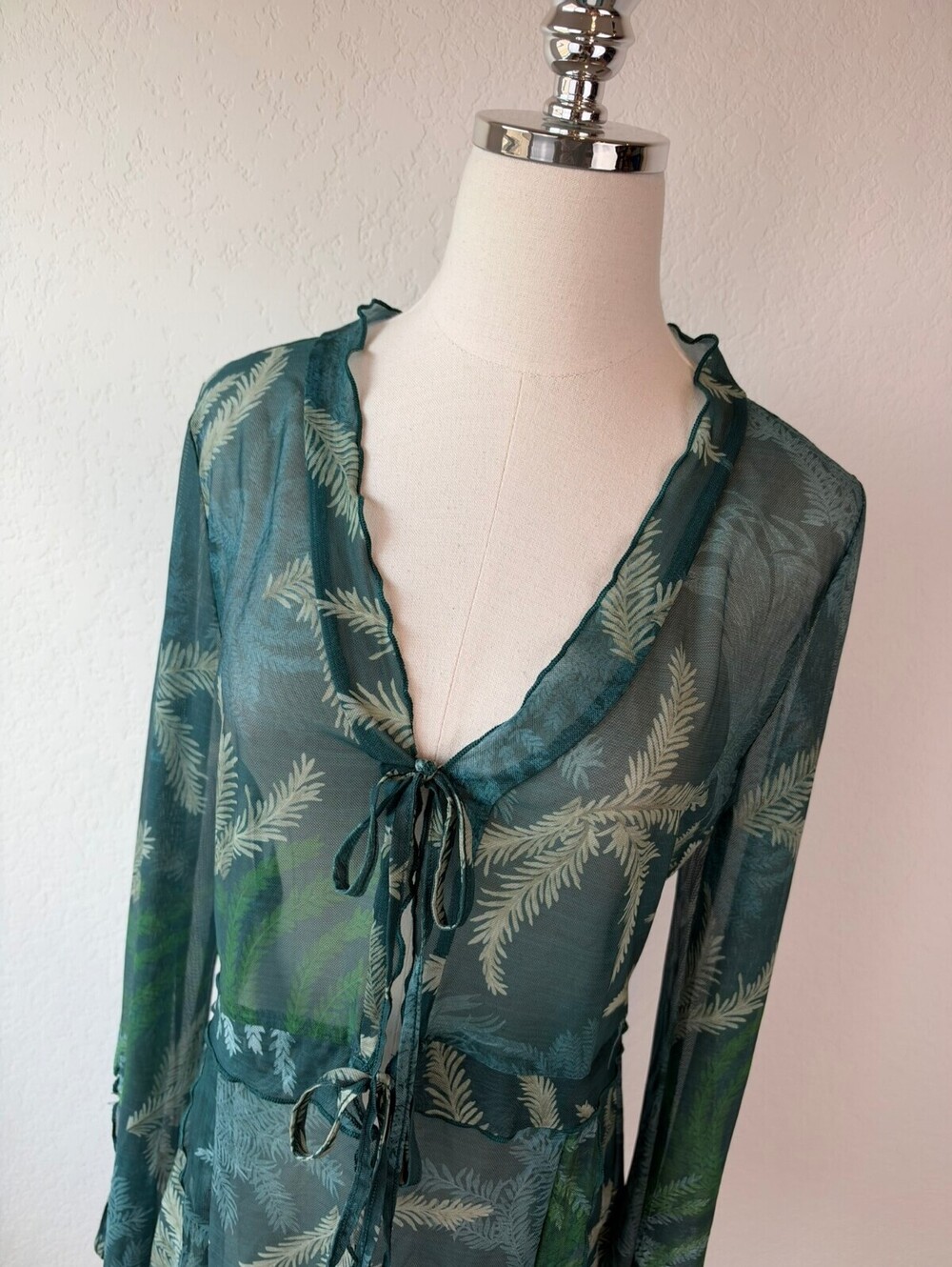 SHEIN Sheer Mesh Floral Tie Top Long Sleeve Green Whimsigoth Fairy size Medium - Picture 3 of 10